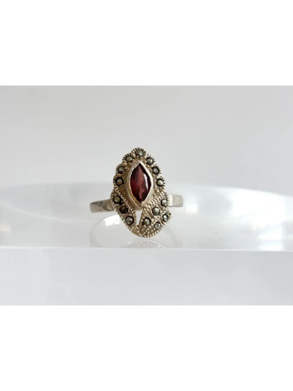 Art Deco Floral Garnet & Marcasite Sterling Silver 925 Vintage Ring - sz 7.5
